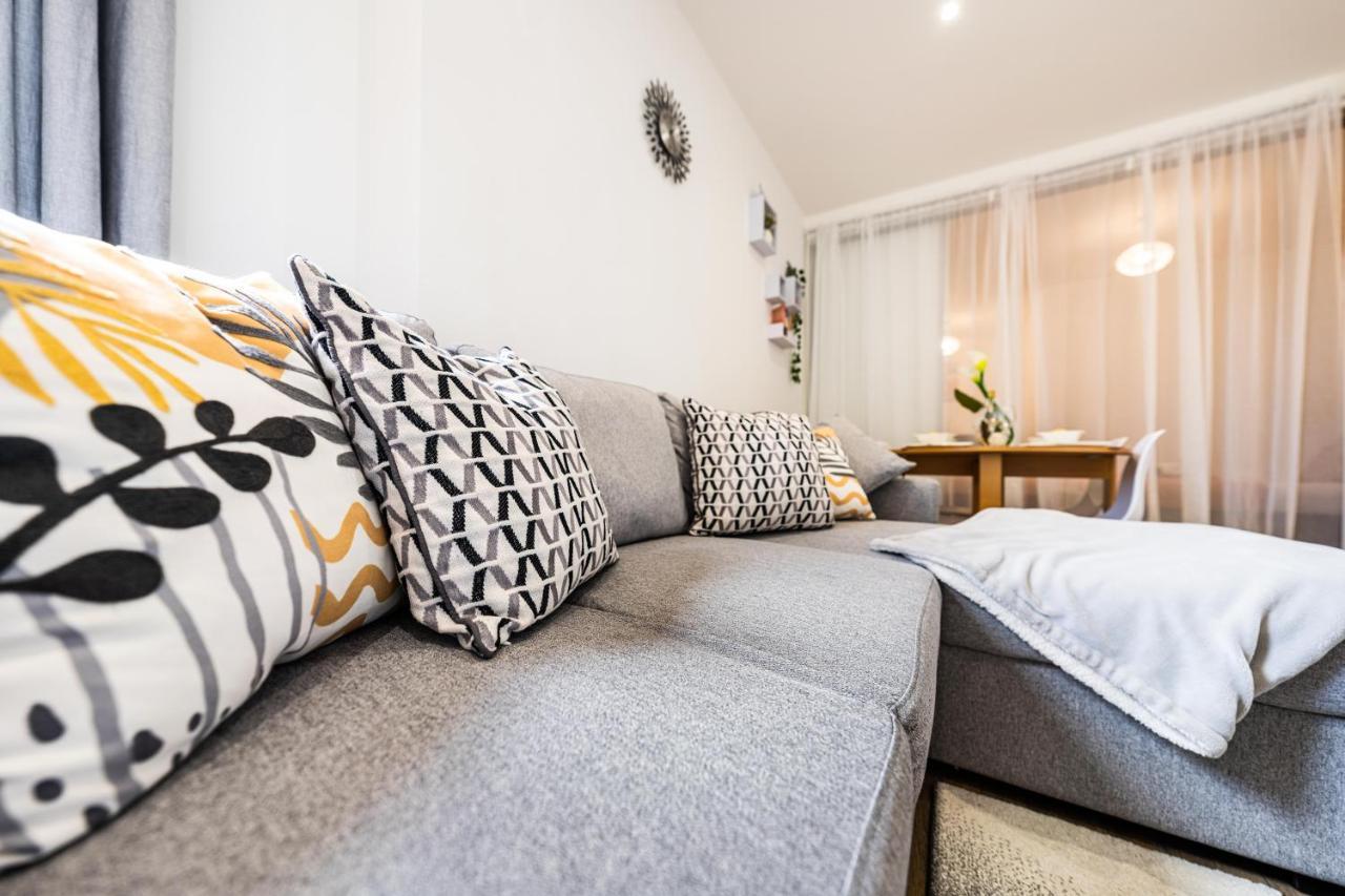 Mission Wave - Venture Apartment Staines-upon-Thames Esterno foto